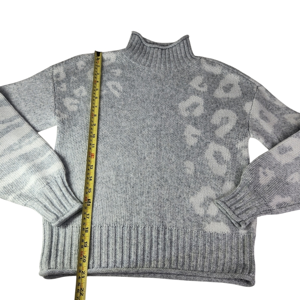 Nine West Women's XS Gray White Mixed Animal Print Mock Neck Leopard Sweater - Picture 11 of 11